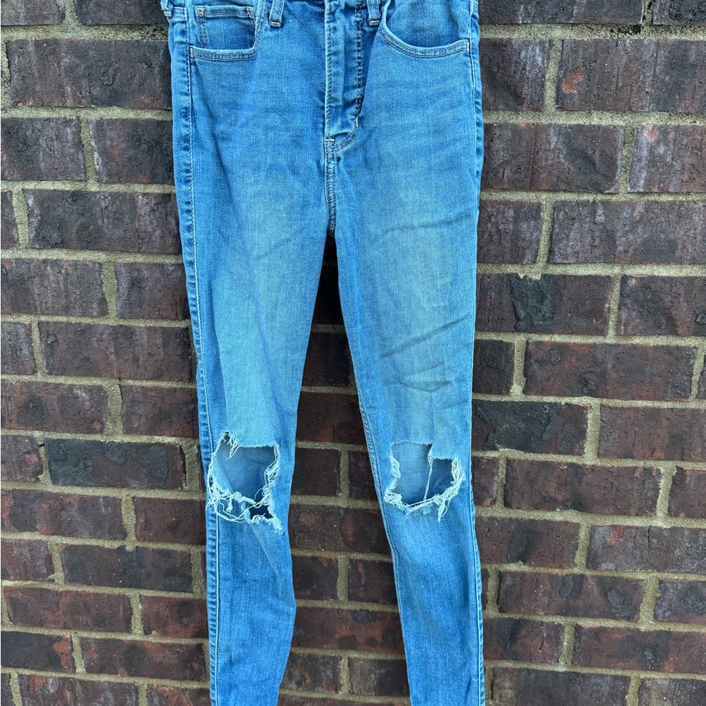 Hollister High Rise Ultra Super Skinny Jeans with Distressed Knee Rips